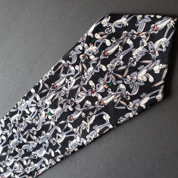 Bugs Bunny Looney Tunes 100% Silk Tie - Picture 8 of 8
